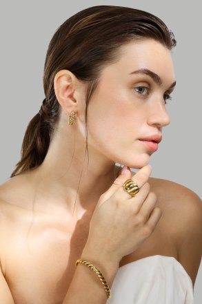 Örhängen Twisted Heart – 18k Guldpläterade