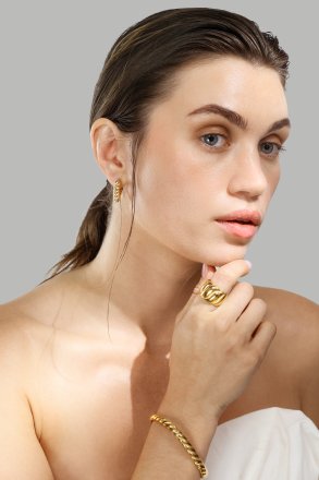 Örhängen Twisted Heart – 18k Guldpläterade