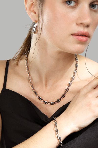 Örhängen Bold Curve – Silverpläterade