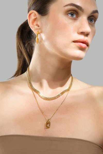 Örhängen Bold Curve – 18k Guldpläterade