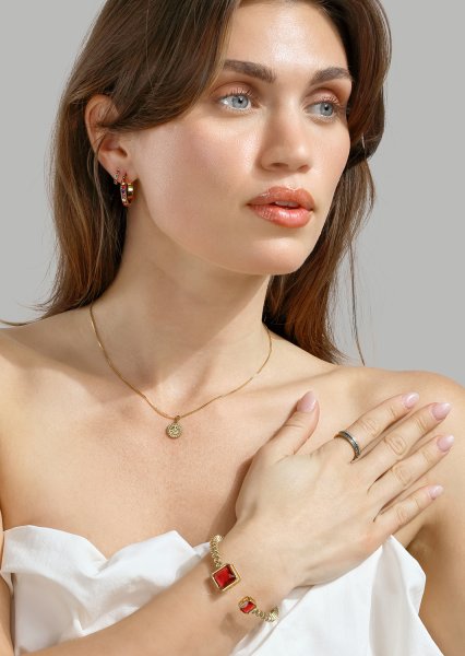 Golden Sun Charm - 18k Guldpläterat