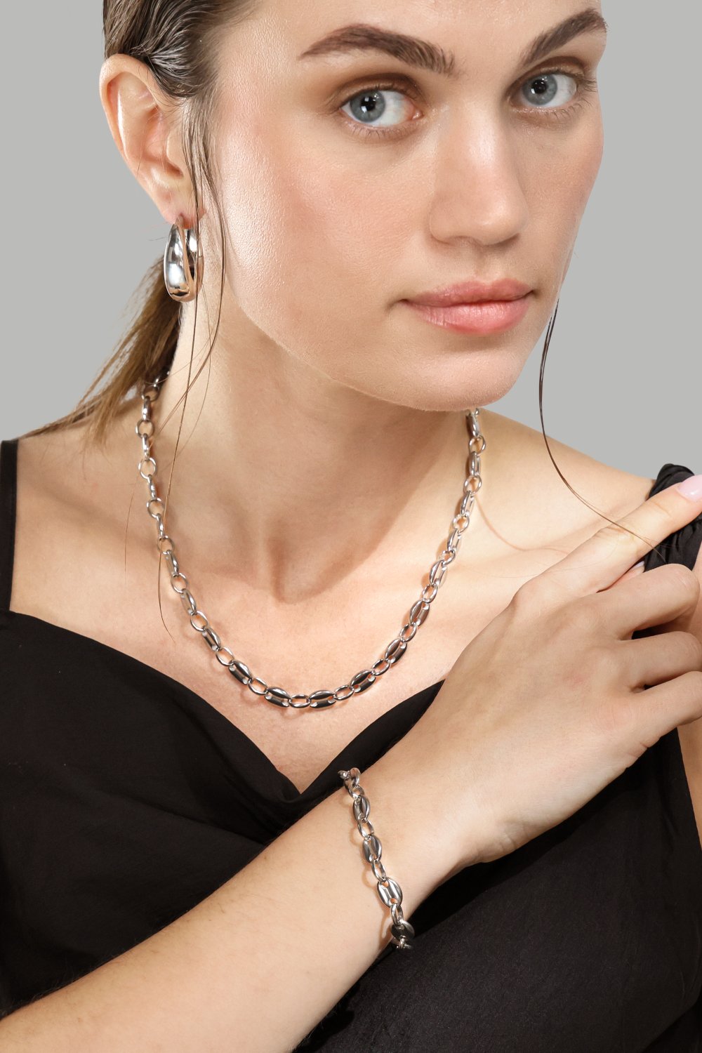 Örhängen Bold Curve – Silverpläterade
