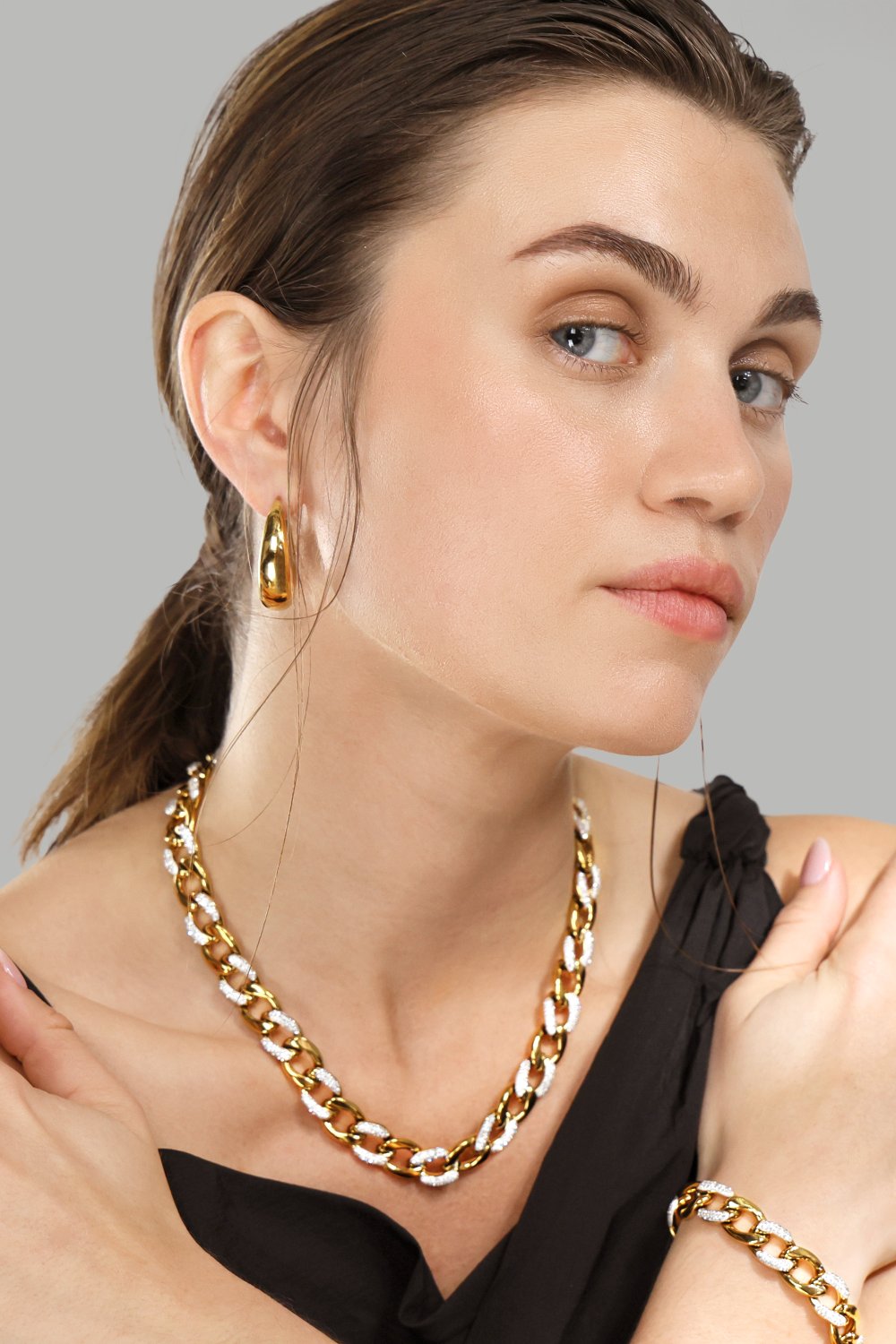 Örhängen Bold Curve – 18k Guldpläterade