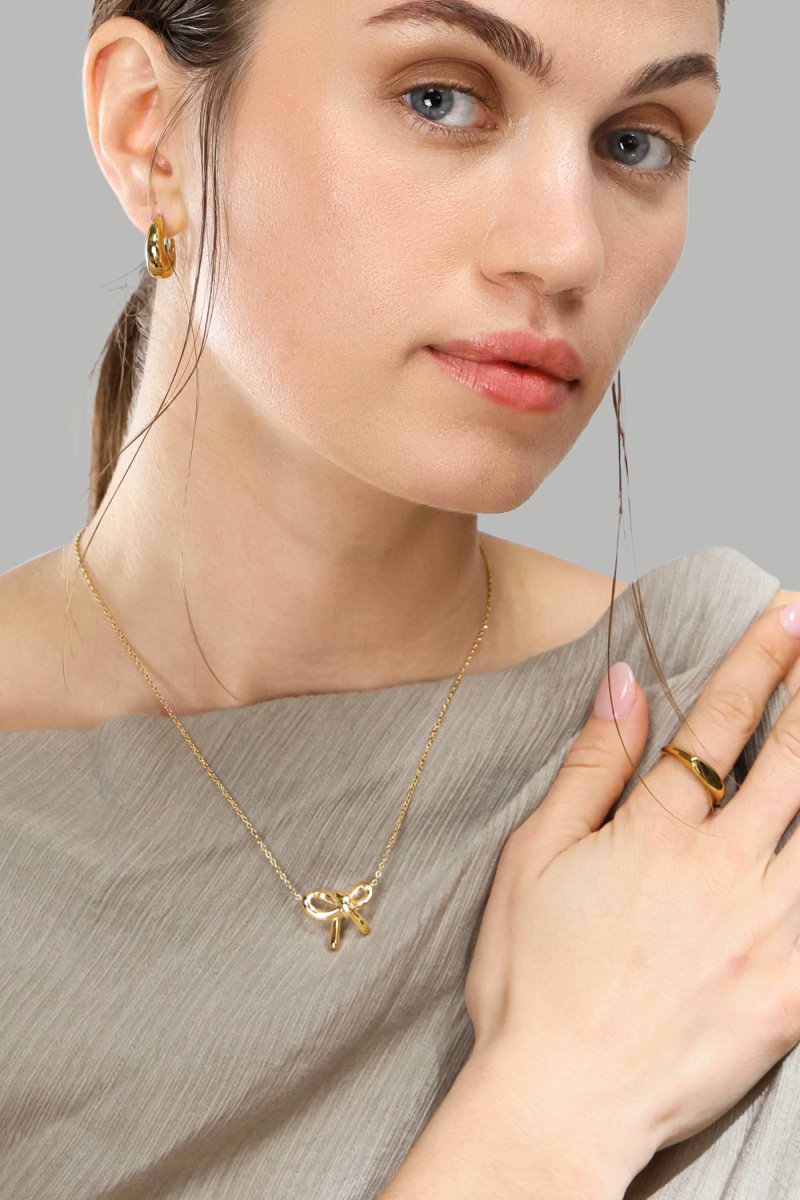 Halsband Golden Bow - 18k Guldpläterat
