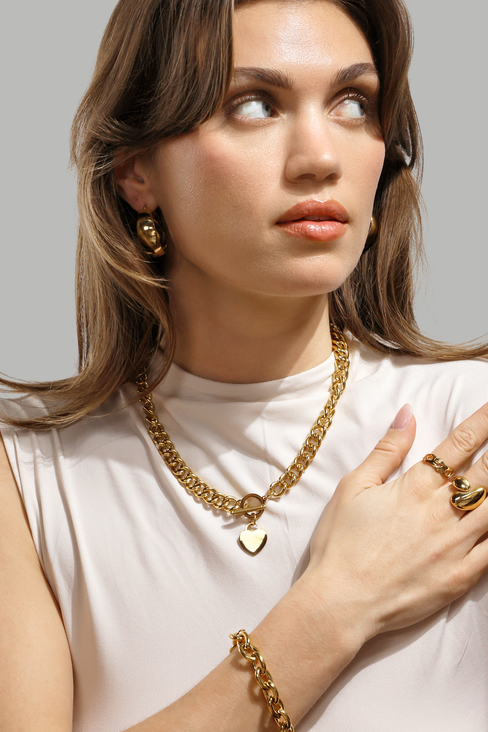 Luxe Circle Charm Necklace - 18k Gold Plated