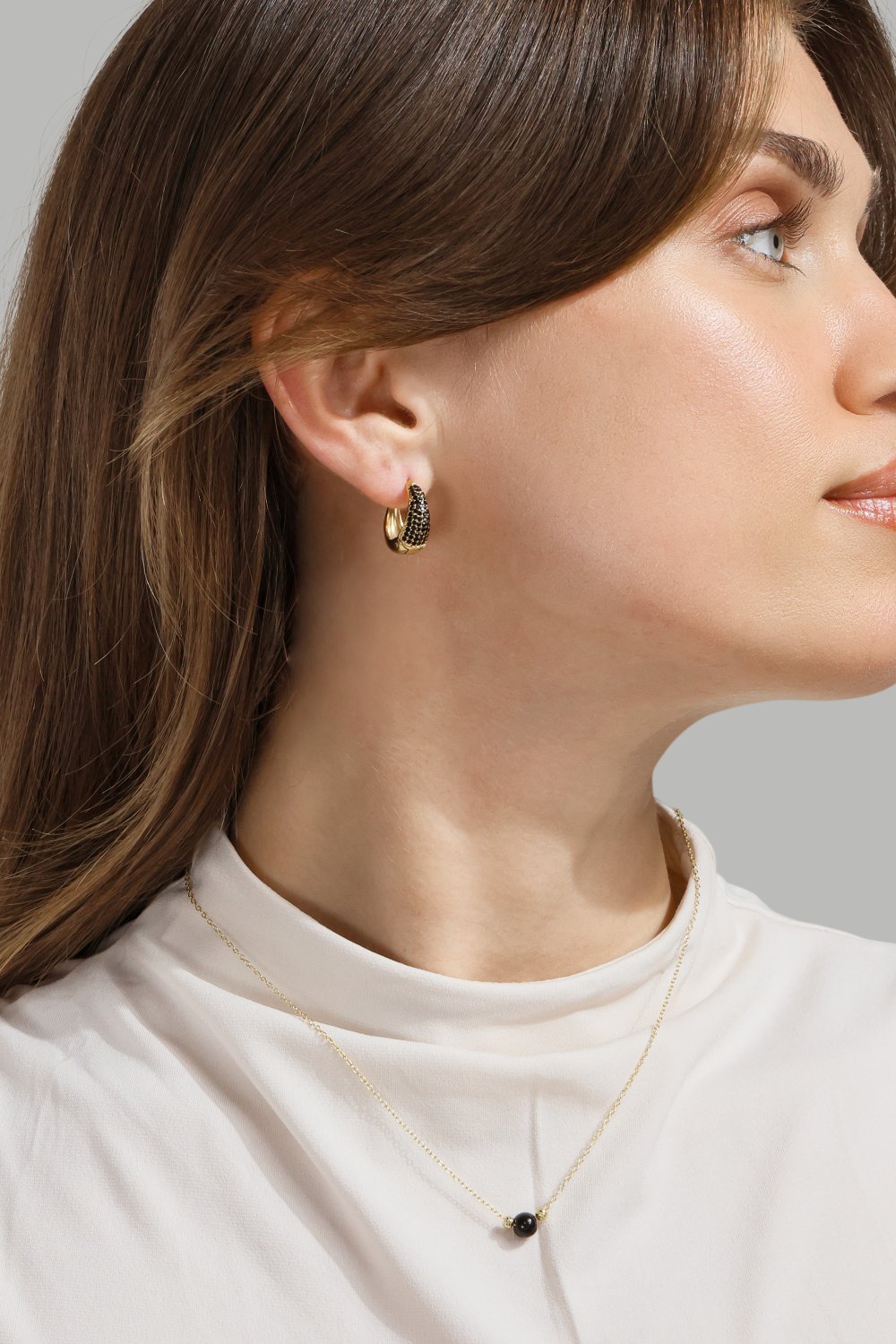 Örhänge Dark Crystal Hoop - 18k Guldpläterat