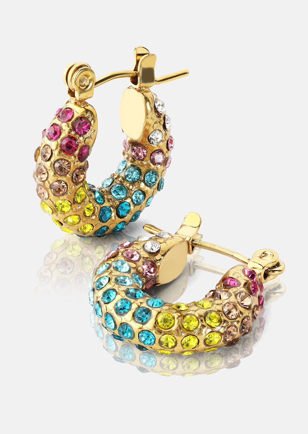 Colored Pearl Hoop Örhänge - 18k Guldpläterat