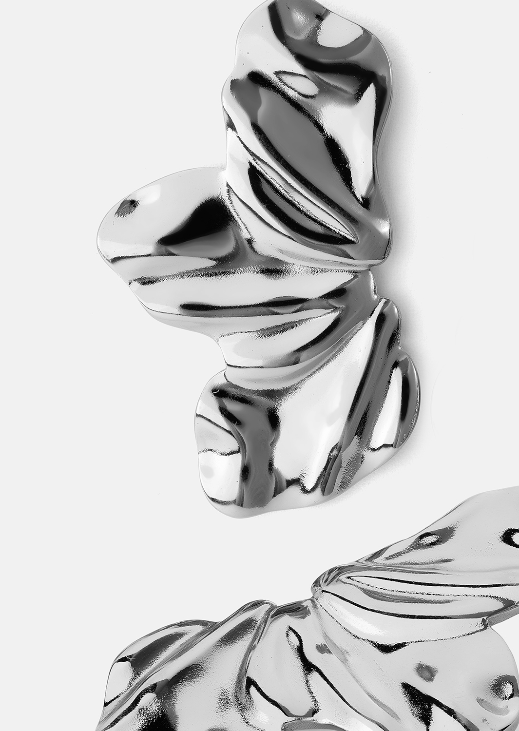 Liora Örhängen – Silverpläterade