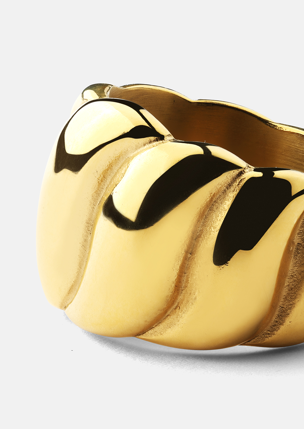 Ring Bold Wave - 18K Guldpläterad
